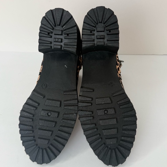 Qupid Leopard Print Ankle Boots • Size 6 • chunky Block Lug Heel • EUC - Picture 9 of 16